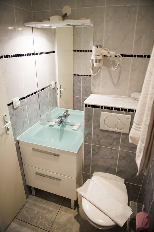 Vendome Hotel